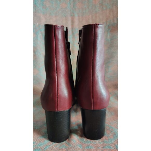 Worthington Women's Burgundy Leather  Heel Boots Size 8.5M‎ - Picture 4 of 8